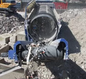 Edge TR622 trommel processing waste
