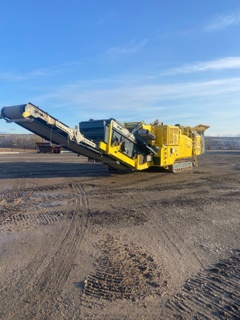 Used Keestrack R5d impact crushing plant for sale