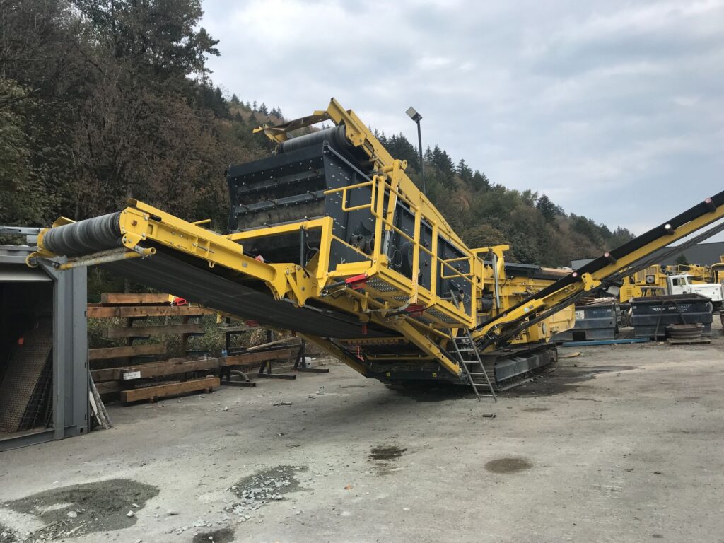 Used Keestrack C6 screener with wash deck for sale and rent