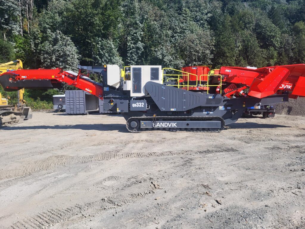 Sandvik QH332 cone crusher.