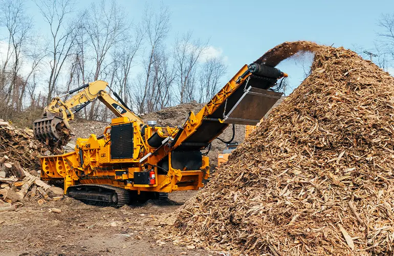 CBI 5900T Horizontal Grinder