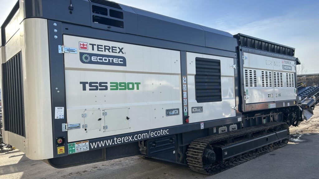 Ecotec 390T slow speed shredder